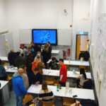 Der Biohörsaal voller Begeisterte, bearbeitet am 19.12.2023