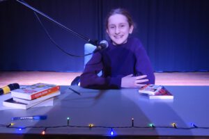 Die Siegerin Vera am Vorlesepult