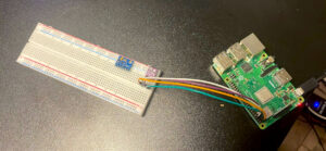 Der Raspberry Pi mit einem Sensor für die Box unter dem Stratosphärenballon Der Raspberry Pi mit Sensor für die Box unter dem Stratosphärenballon